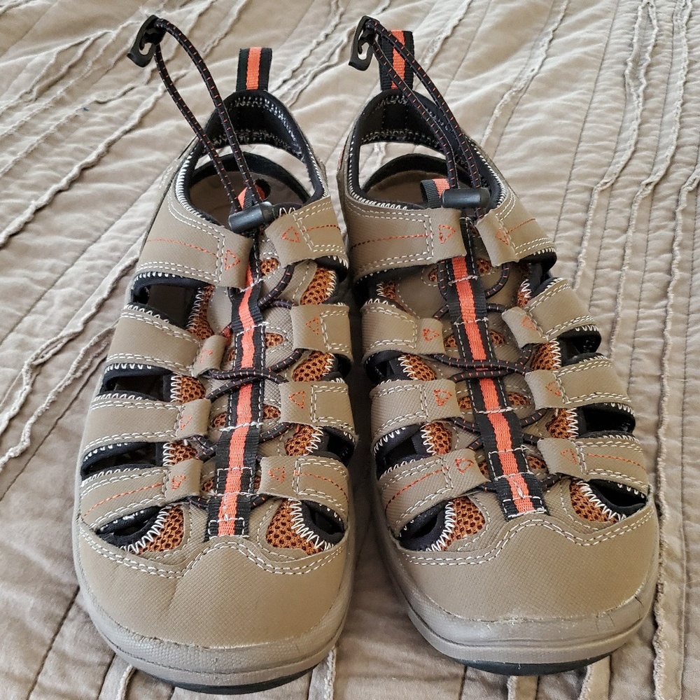 Mens Bass Stingray Watershoes- Sz. 8.5